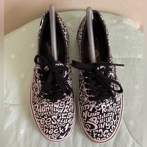 RARE Vans A Tribe called Quest ATCQ Women’s size 8.5 / Mens size 7